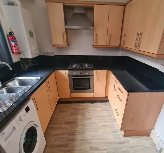 3 Bedroom Terraced House To Rent In Dawlish Avenue, Leeds, West Yorkshire, LS9