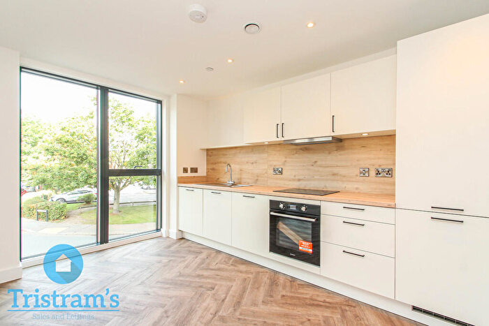 3 Bedroom Apartment To Rent In Weavers House, Derby, DE1