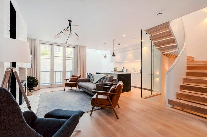 3 Bedroom Terraced House To Rent In Eccleston Mews, Belgravia, London, SW1X