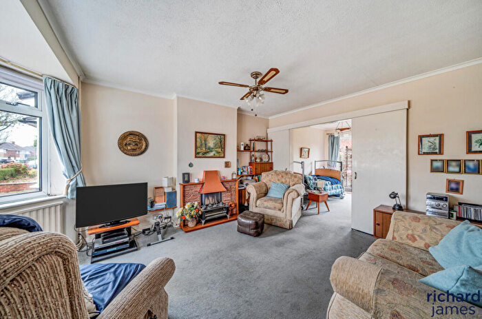 3 Bedroom Semi-Detached House For Sale In Wheeler Avenue, Upper Stratton, Swindon, Wiltshire, SN2