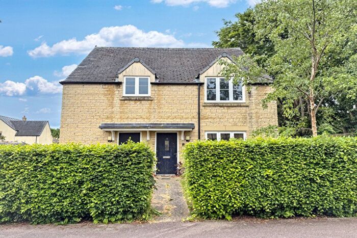 2 Bedroom Maisonette For Sale In The Paddocks, Enstone, Chipping Norton, OX7