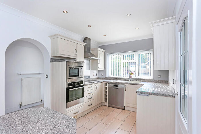 2 Bedroom Bungalow For Sale In Gipsy Close, Balsall Common, Coventry, CV7