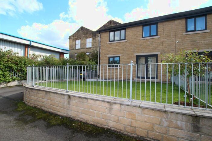 2 Bedroom Semi-Detached House To Rent In Farfield Street, Cleckheaton, BD19