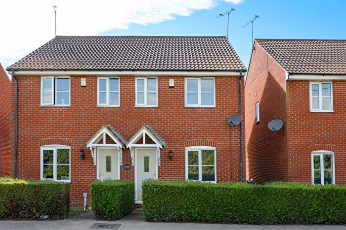 3 Bedroom Semi-Detached House To Rent In Grimshill Road, Whitstable, CT5