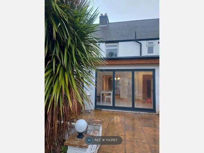 3 Bedroom Terraced House To Rent In Eastbrook Way, Brighton, BN41