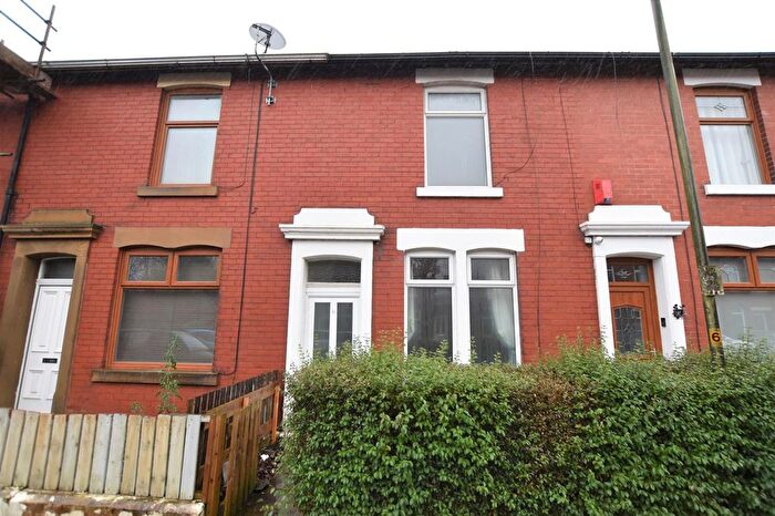 2 Bedroom Property To Rent In Hawkshead Street, Blackburn, BB2