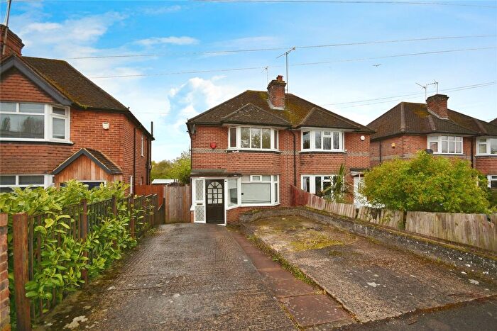 3 Bedroom Semi-Detached House To Rent In Elgar Road South, Reading, Berkshire, RG2