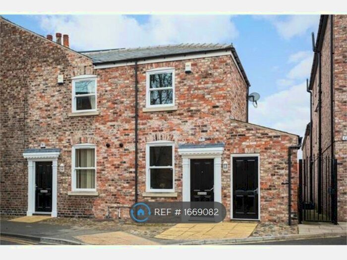 1 Bedroom End Of Terrace House To Rent In Bowling Green Lane, York, YO31