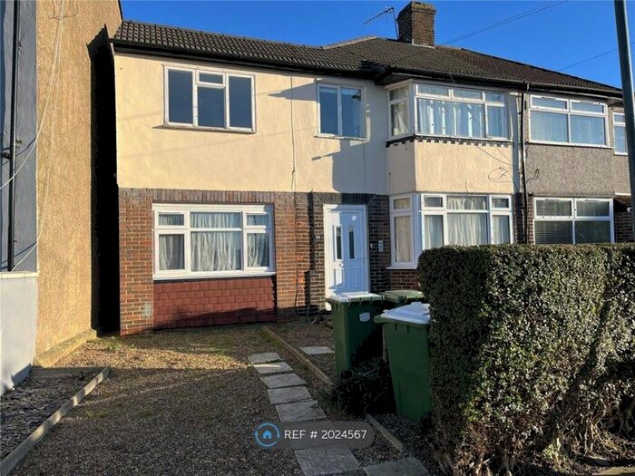 2 Bedroom Flat To Rent In Ruskin Road, Belvedere, DA17