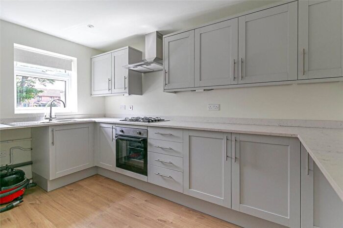 2 Bedroom Bungalow To Rent In Nuthatch Gardens, Frenchay, Bristol, BS16