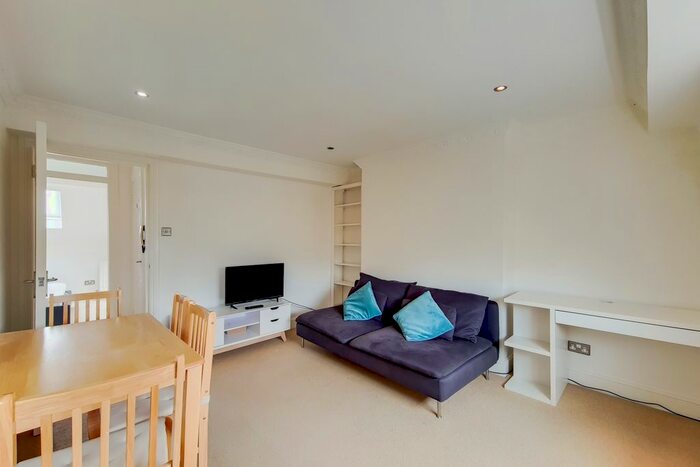 1 Bedroom Flat For Sale In Lanhill Road, London, W9