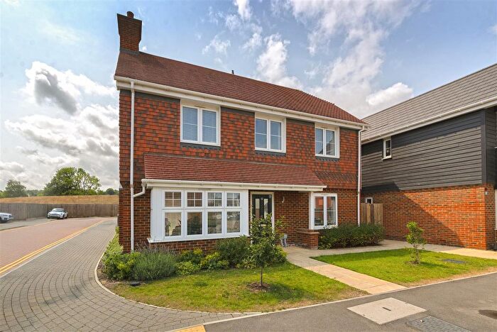4 Bedroom Detached House For Sale In Utah Road, Paddock Wood, TN12