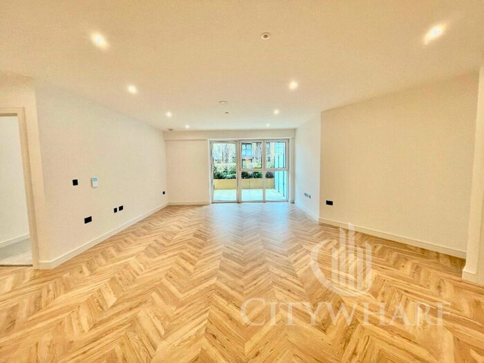 2 Bedroom Apartment To Rent In Canning House, Heritage Walk, Kingston Upon Thames, KT1