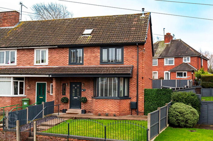 3 Bedroom End Of Terrace House For Sale In Merryhill Crescent, Hereford, HR2