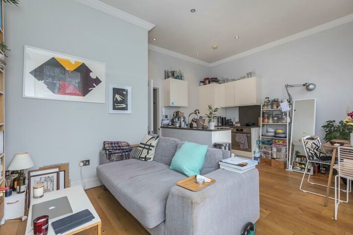 2 Bedroom Apartment To Rent In Northchurch Road London, N1