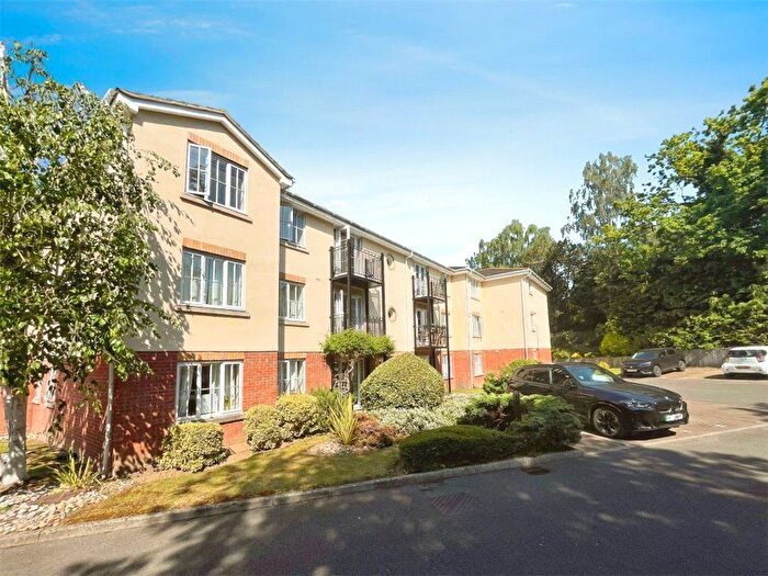 2 Bedroom Flat To Rent In Copse Road, St. Johns, Woking, Surrey, GU21