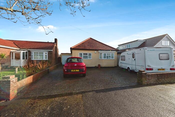 3 Bedroom Bungalow For Sale In Perth Road, Gosport, Hampshire, PO13
