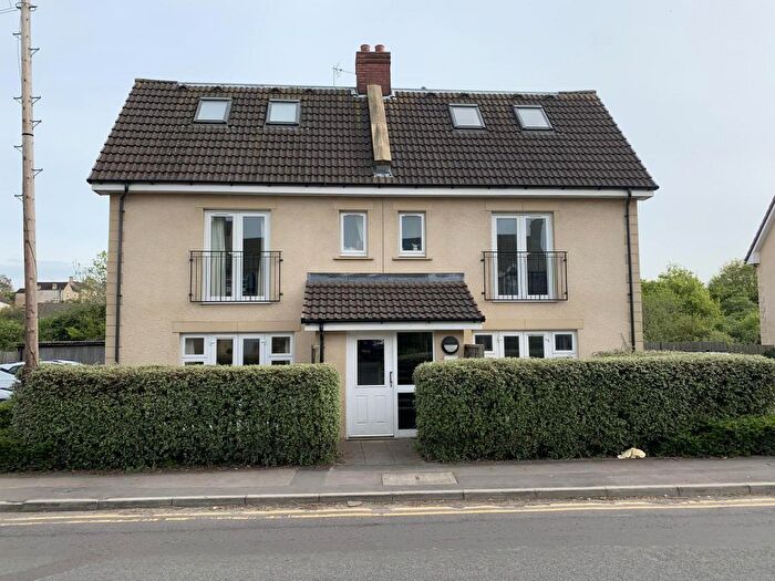 2 Bedroom Flat To Rent In Pound Mead, Corsham, SN13