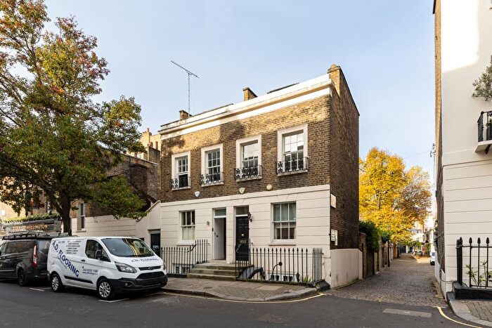 2 Bedroom End Of Terrace House To Rent In Chester Row, London, SW1W