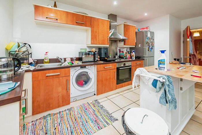 2 Bedroom Apartment To Rent In Abacus, B12