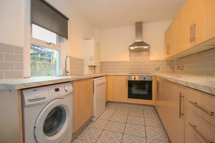 2 Bedroom Terraced House To Rent In Livingstone Road, Bath, BA2