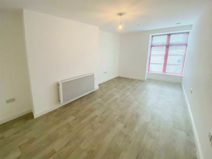 2 Bedroom Flat To Rent In Upper Dock Street, Newport, NP20