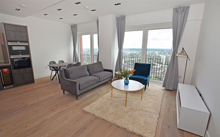 2 Bedroom Flat To Rent In Keybridge Tower, Exchange Gardens, Vauxhall, SW8