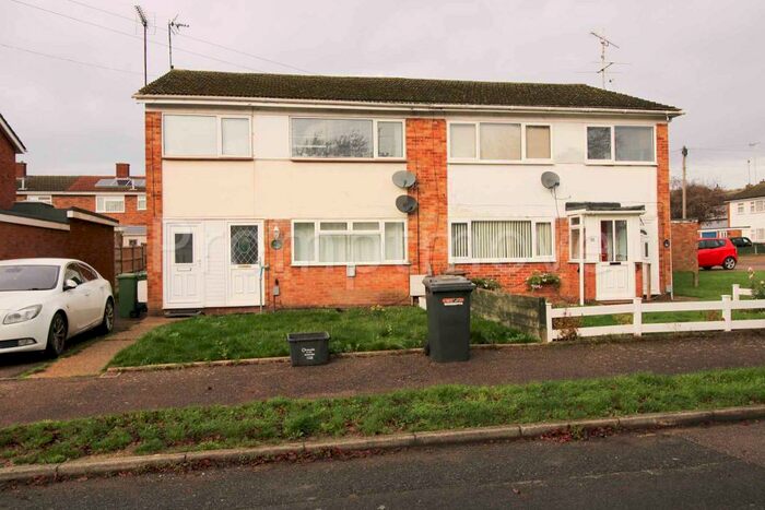 2 Bedroom Ground Maisonette To Rent In Fairfax Avenue Luton, LU3