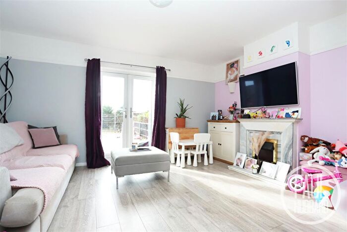 2 Bedroom Semi-Detached House For Sale In Montgomery Avenue, Gunton, NR32