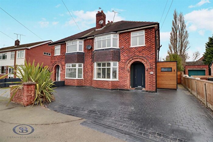 3 Bedroom Semi Detached House For Sale In Manor Way, Crewe, CW2