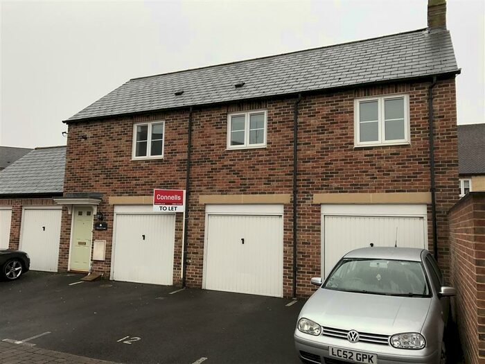 2 Bedroom House To Rent In Beech Lane, Carterton, OX18