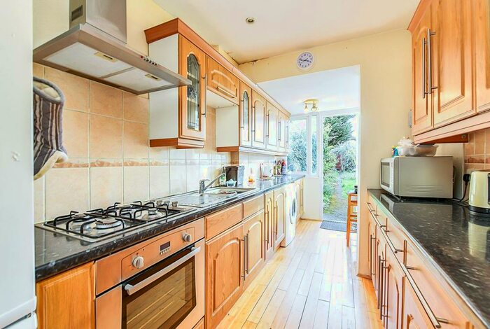 4 Bedroom Terraced House To Rent In Hillcross Avenue, Morden, SM4