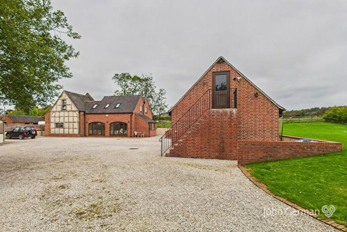 4 Bedroom Barn Conversion For Sale In Waldley Lane, Doveridge, DE6