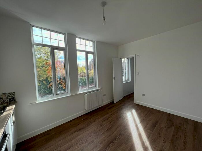 1 Bedroom Studio To Rent In Stirling Road, Edgbaston, Birmingham, B16