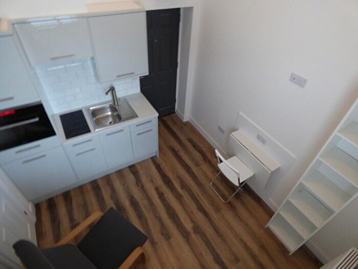 Studio To Rent In Victoria Road, Swindon, SN1