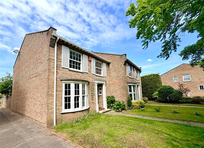4 Bedroom Semi-Detached House For Sale In Leelands, Pennington, Lymington, Hampshire, SO41