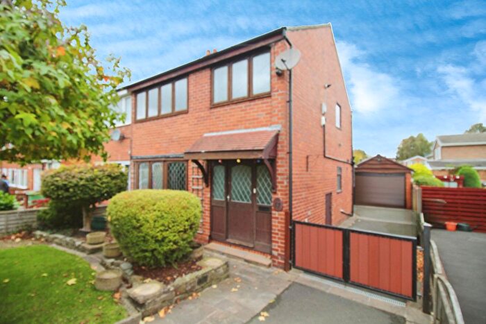 3 Bedroom Semi-detached House For Sale In Southdale Road, Ossett, WF5