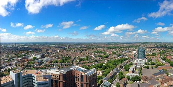 2 Bedroom Apartment To Rent In Pinnacle Apartments, , Saffron Central Square, Croydon, CR0