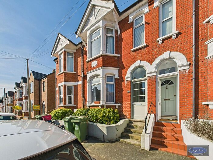 2 Bedroom Flat To Rent In Durham Road, Sidcup, DA14