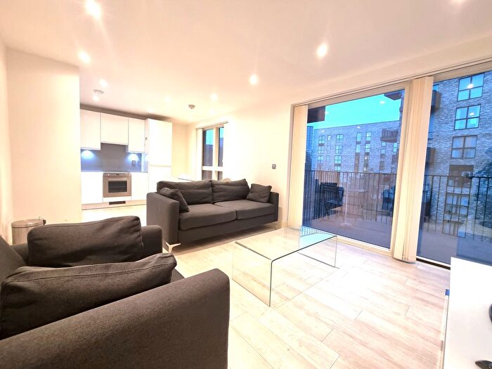 2 Bedroom Flat To Rent In Bodiam Court, Lakeside Drive, Park Royal, London, NW10