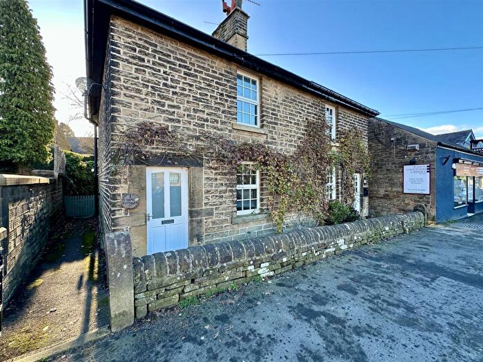 2 Bedroom Cottage To Rent In Main Road, Hathersage, S32