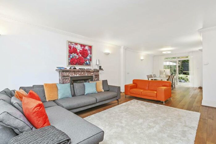 4 Bedroom Terraced House To Rent In West Heath Road, Hampstead, London, NW3