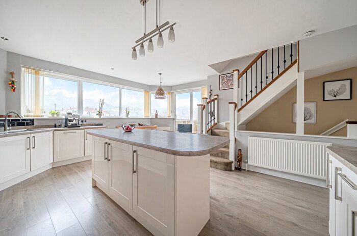 4 Bedroom Detached House For Sale In Great Headland Crescent, Paignton, Devon, TQ3