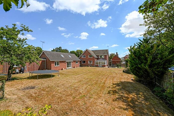 4 Bedroom Detached House For Sale In Faversham Road, Lenham, Maidstone, Kent, ME17