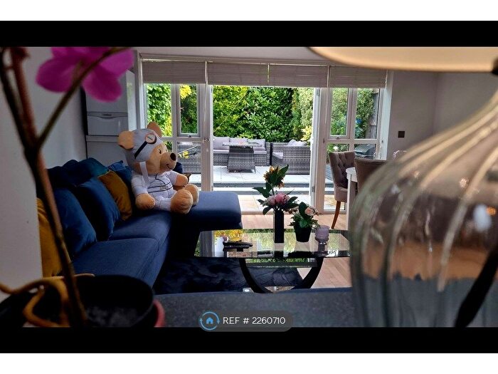 5 Bedroom Terraced House To Rent In Letchworth Street, London, SW17