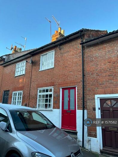 2 Bedroom Terraced House To Rent In Highfield Road, Berkhamsted, HP4