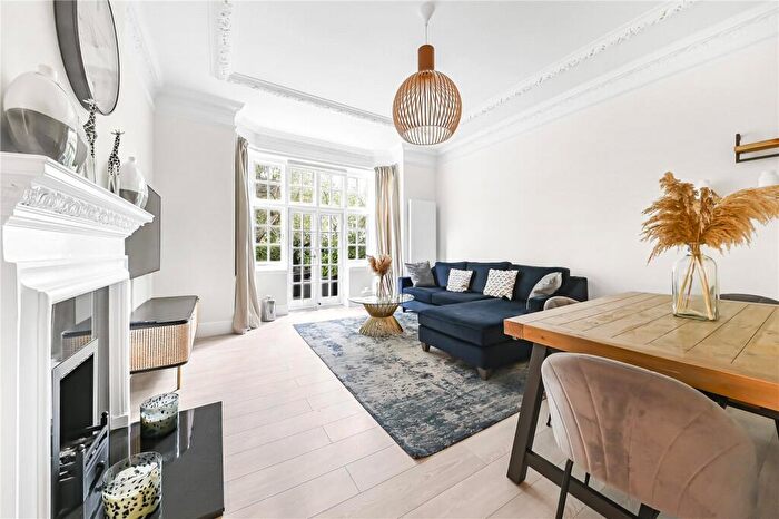 2 Bedroom Maisonette To Rent In Elsworthy Road, Primrose Hill, London, NW3