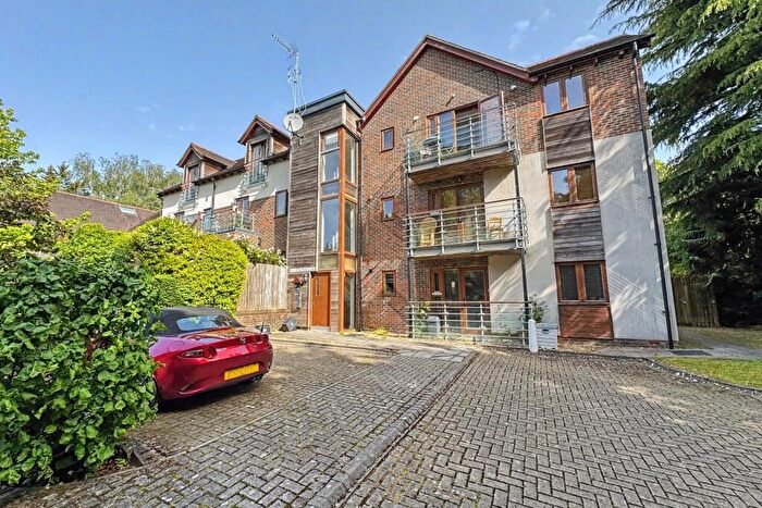 1 Bedroom Flat For Sale In Kings Worthy, SO23