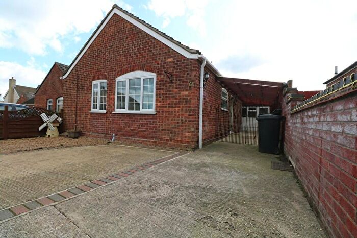2 Bedroom Detached Bungalow To Rent In Doune Way, Harleston, IP20