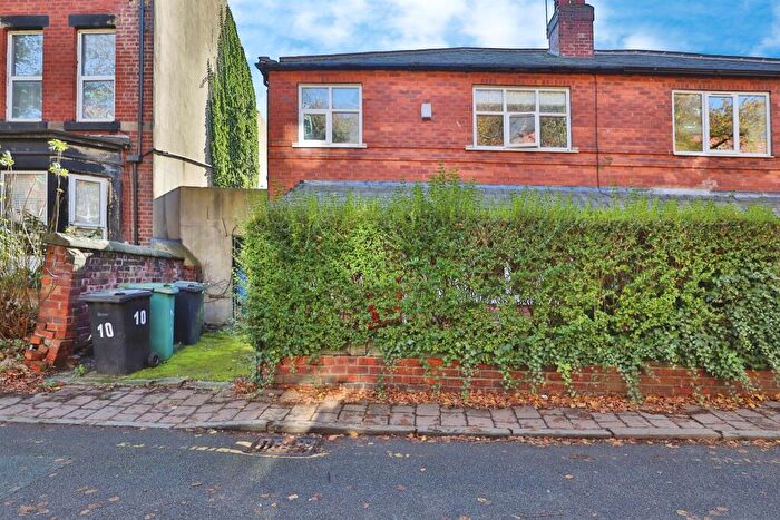 4 Bedroom Semi Detached House For Sale In Regent Park Terrace, Leeds, LS6